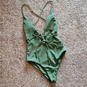 One peice bathing suit